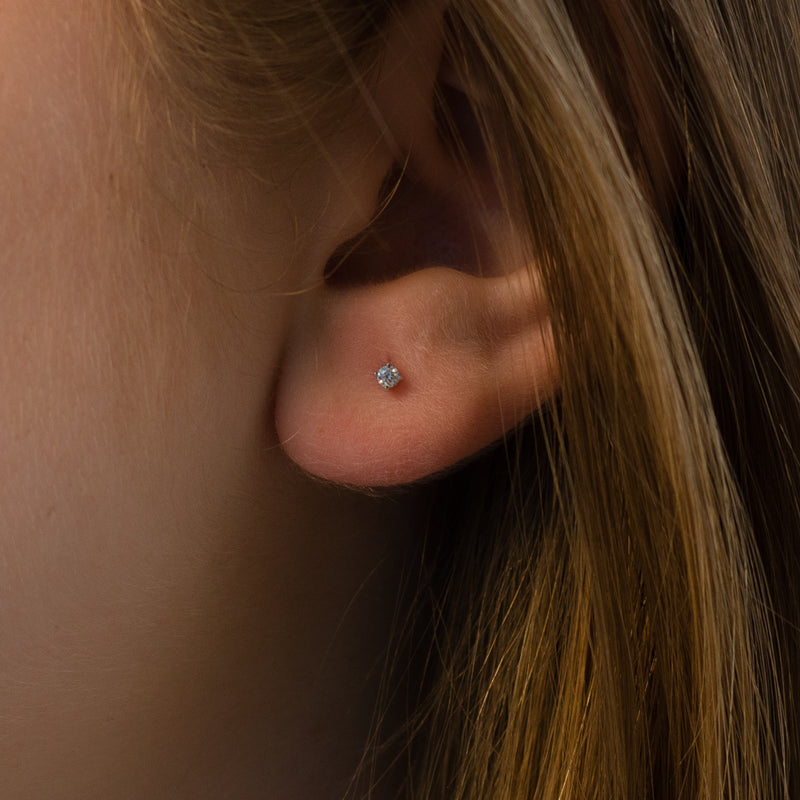 ELEGANT ONE STONED DIAMOND PIERCING - Main Image