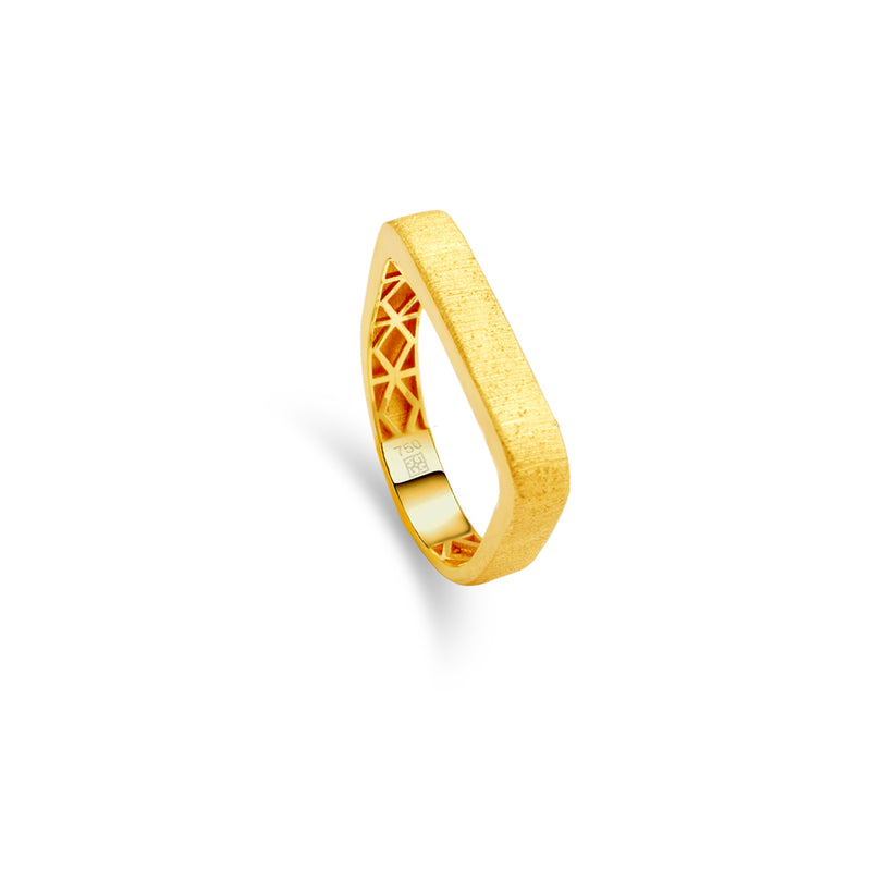 MATTE CURVED GOLD RING
