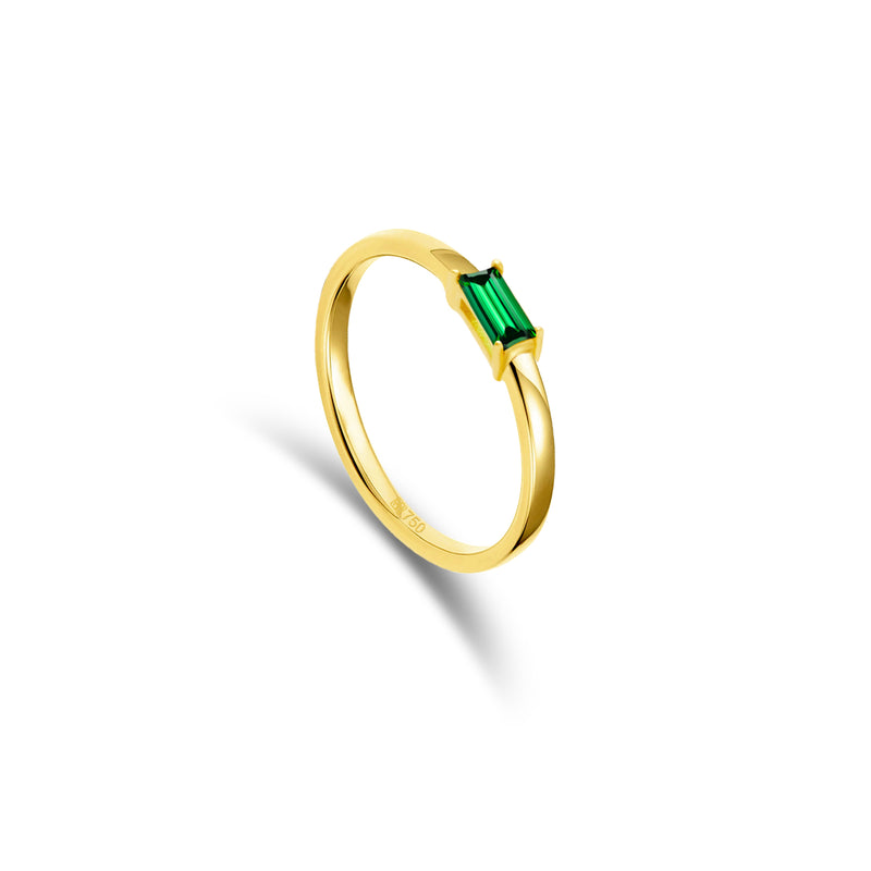 LITTLE STONED RECTANGLE GOLD RING