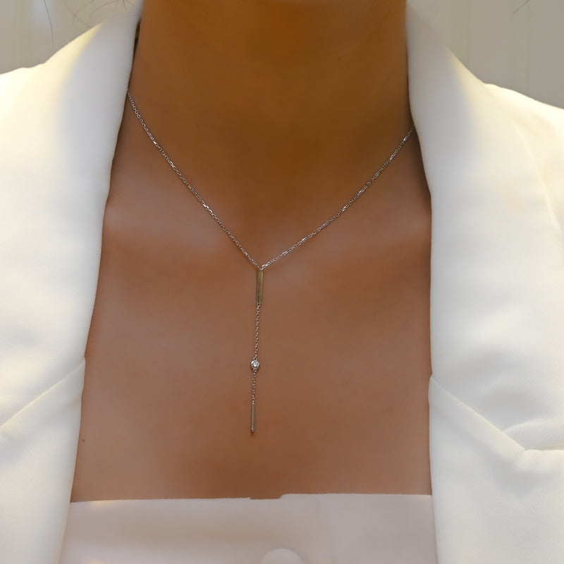 SLEEK BAR DIAMOND NECKLACE
