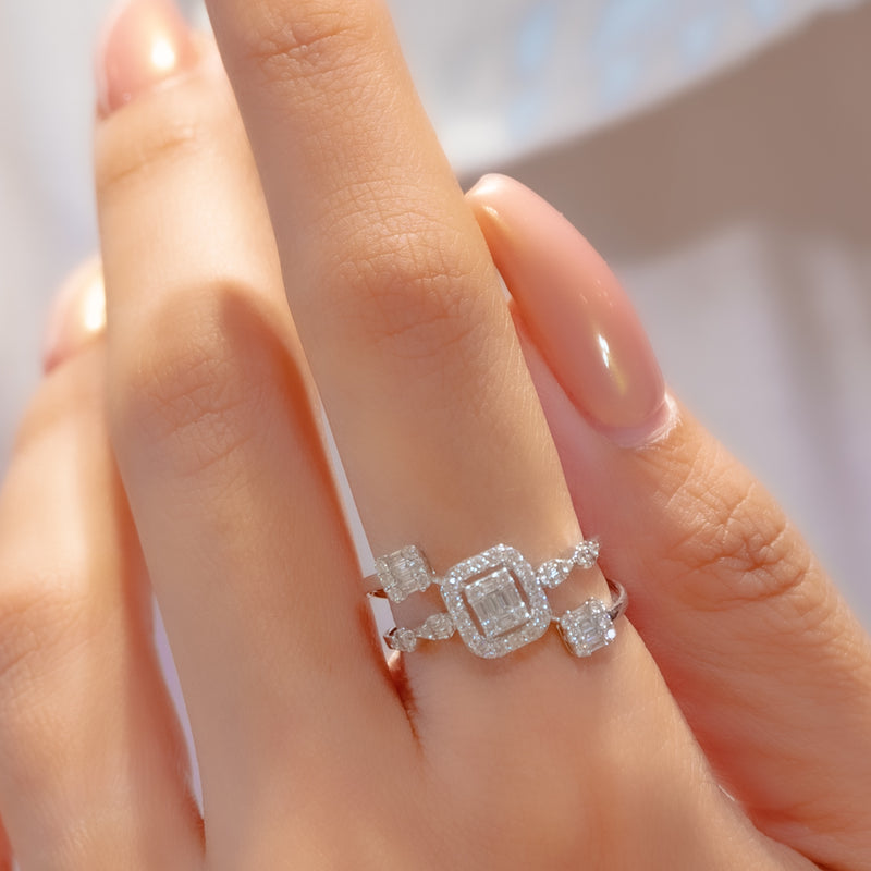 X-SHAPED SQUARE DIAMOND RING