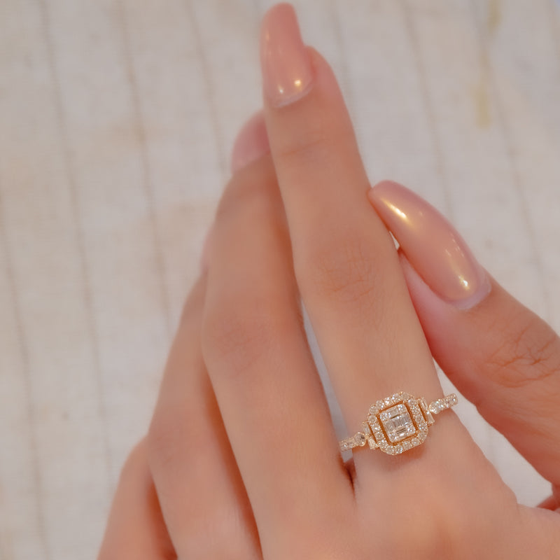 GLAMMED SQUARE DIAMOND RING