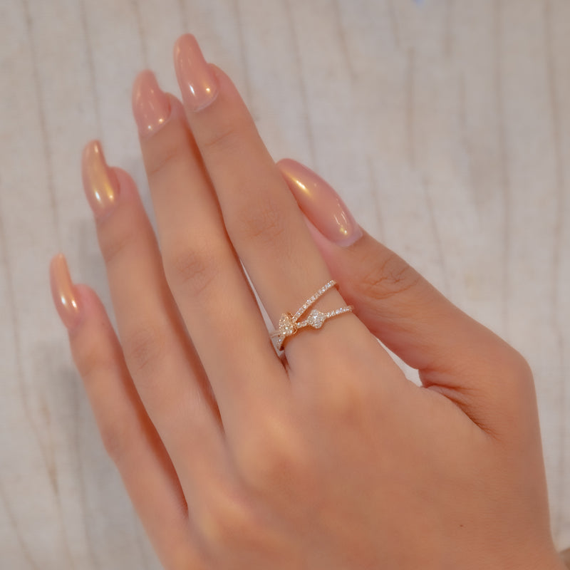 X-SHAPE DIAMOND RING