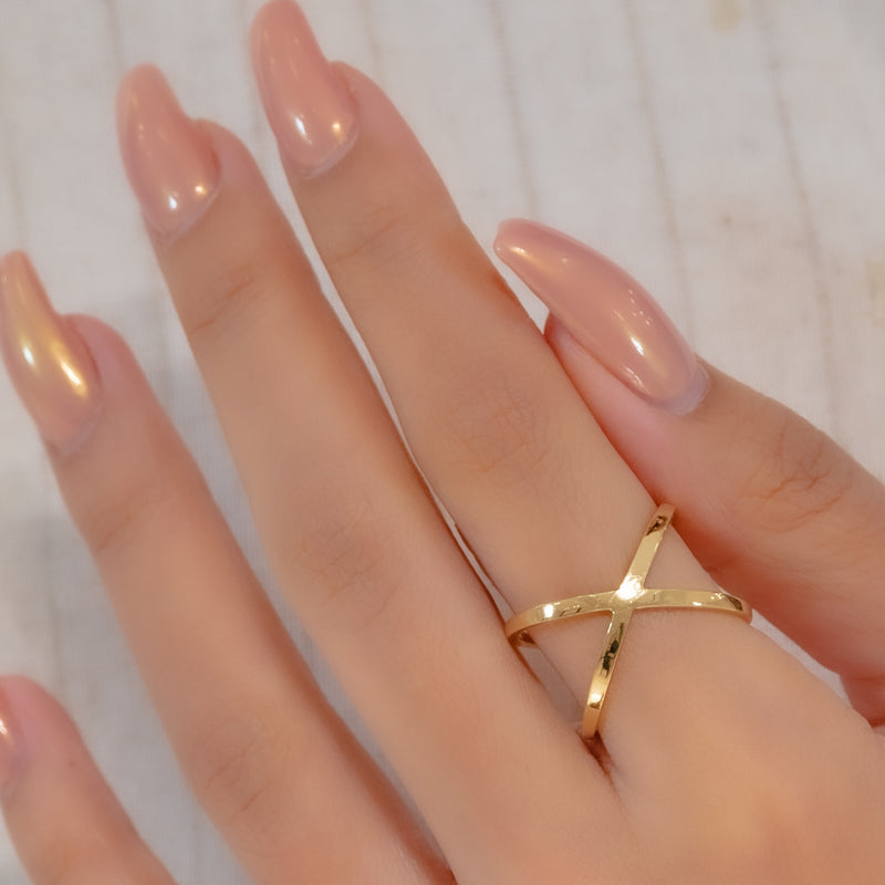 BOLD X-SHAPE GOLD RING