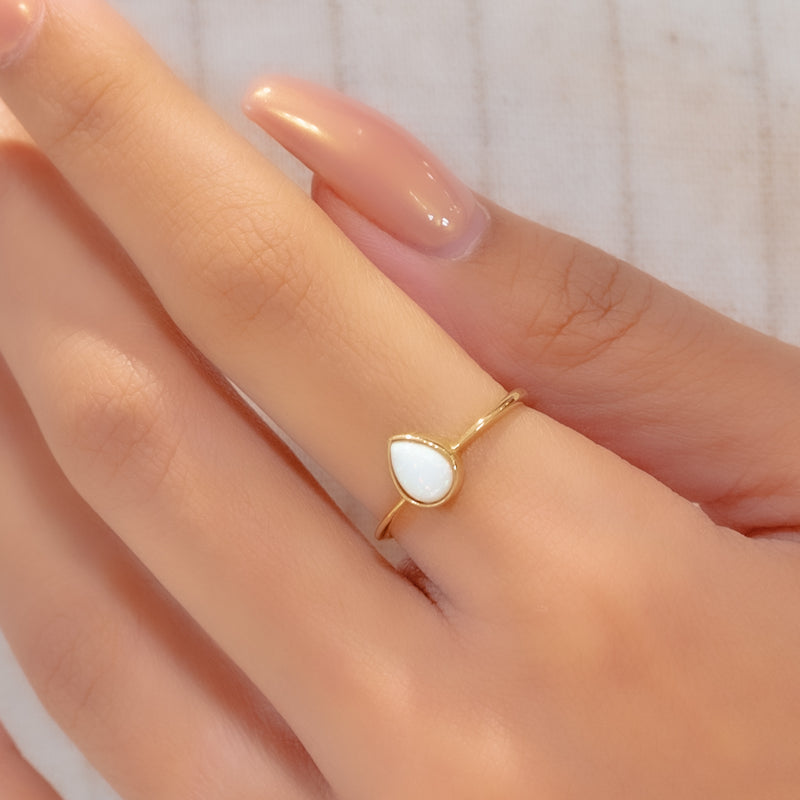 OPAL DROP-SHAPE STONE GOLD RING