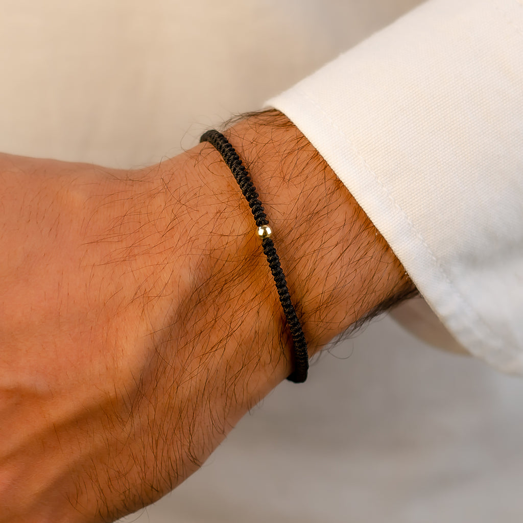 MEN'S STRING WITH ONE BEAD GOLD BRACELET