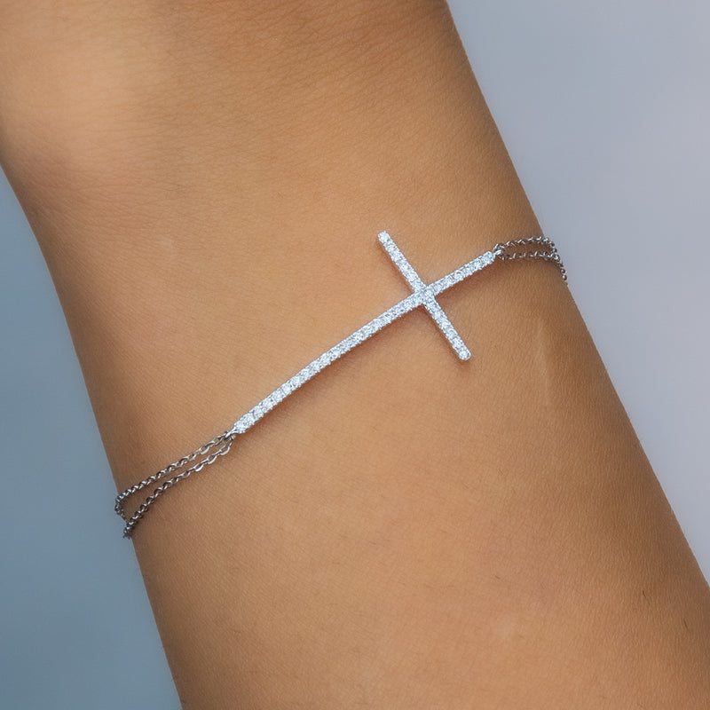 SPARKLING CROSS DIAMOND BRACELET