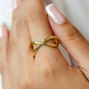 CLASSIC INTERSECTED SHAPE GOLD RING