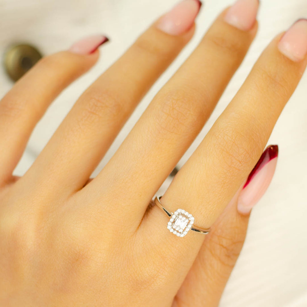 BAGUETTE STONED RADIANT DIAMOND RING