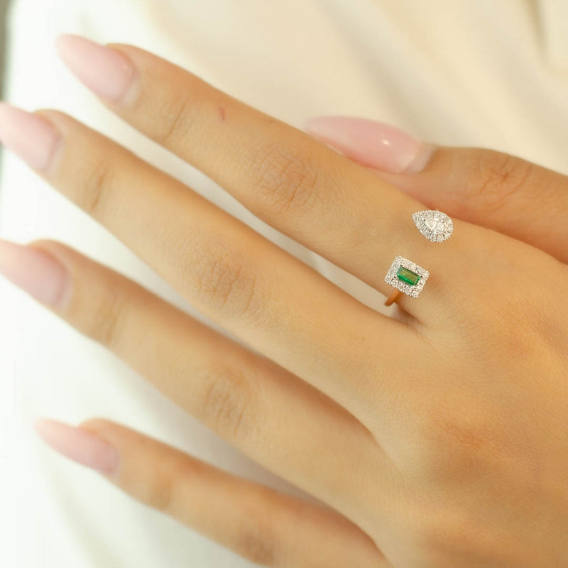 EMERALD OPEN BAND DIAMOND RING