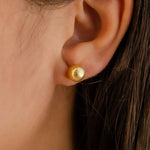 SINGLE MATT BEAD STUD GOLD EARRING