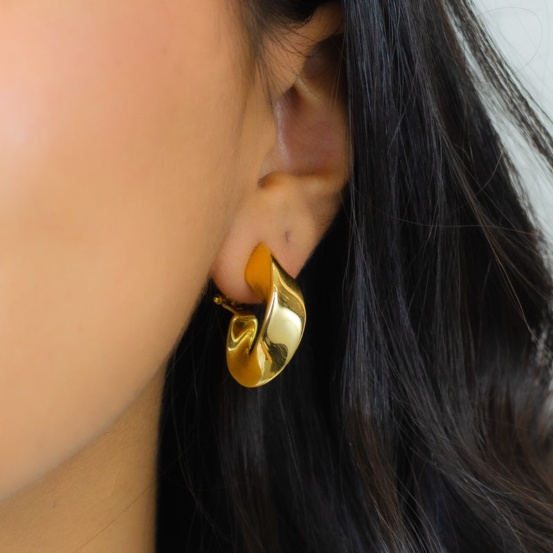 LOOPED OVAL CLIP-ON GOLD EARRING