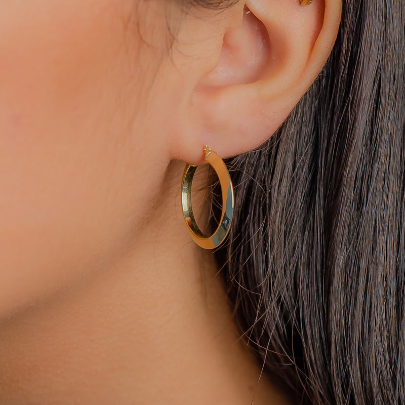 SKINNY CIRCLE HOOP GOLD EARRING