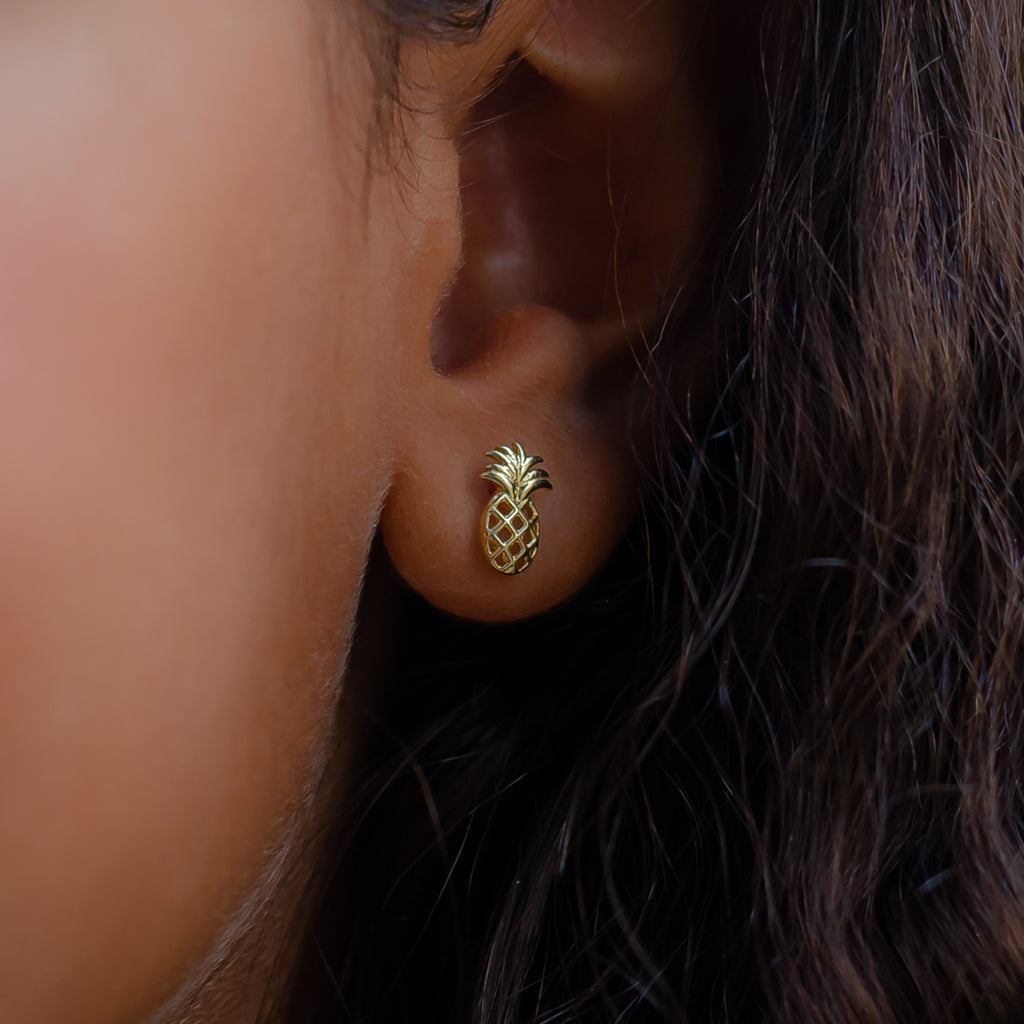 ENGRAVED PINAPPLE STUD GOLD EARRING