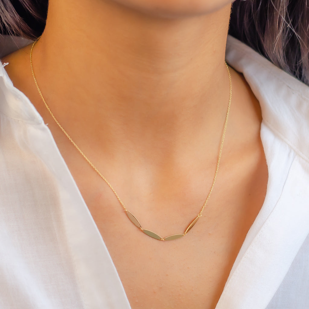 ATTACHED MARQUISE SHAPE GOLD NECKLACE