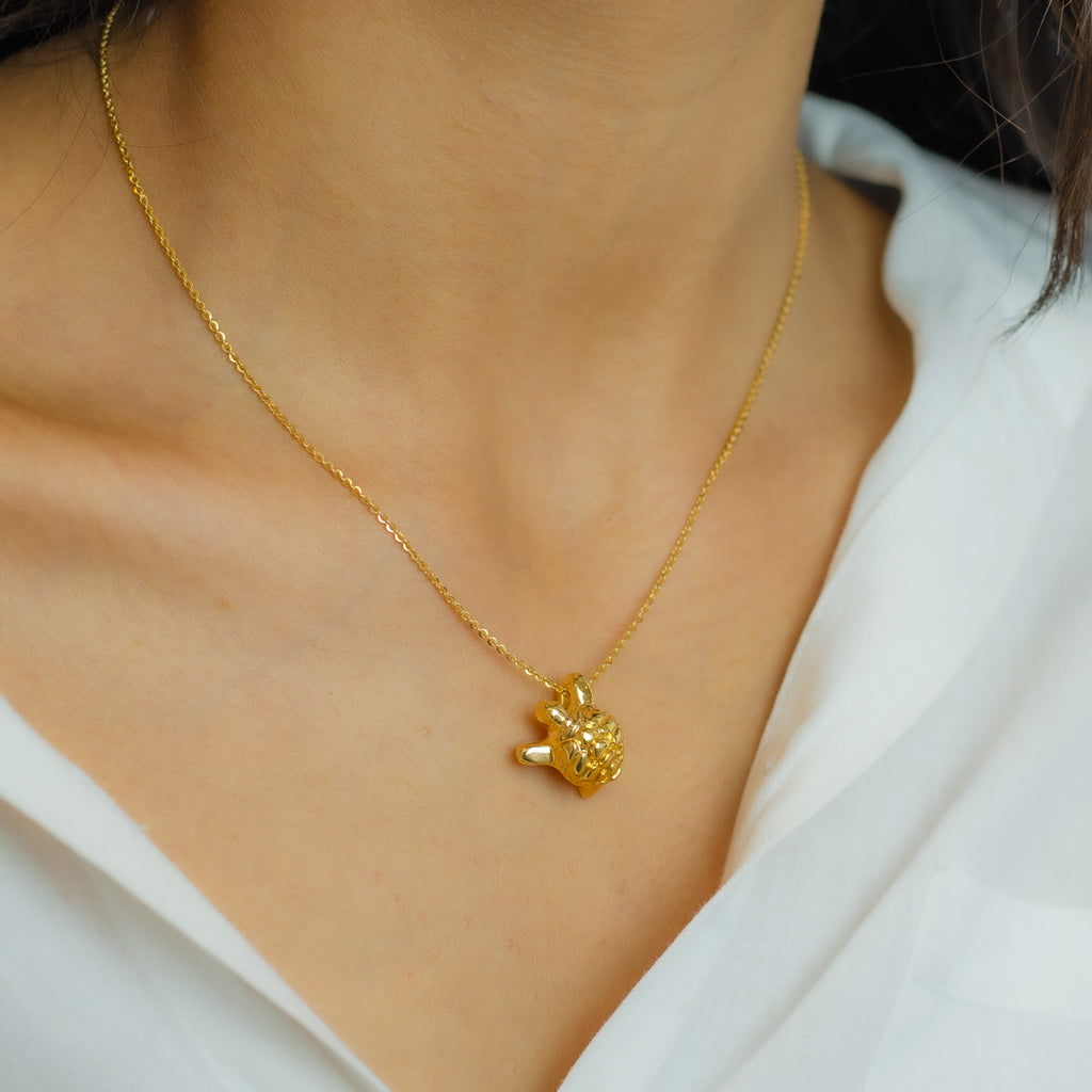 PUFFY TURTLE PENDANT GOLD NECKLACE