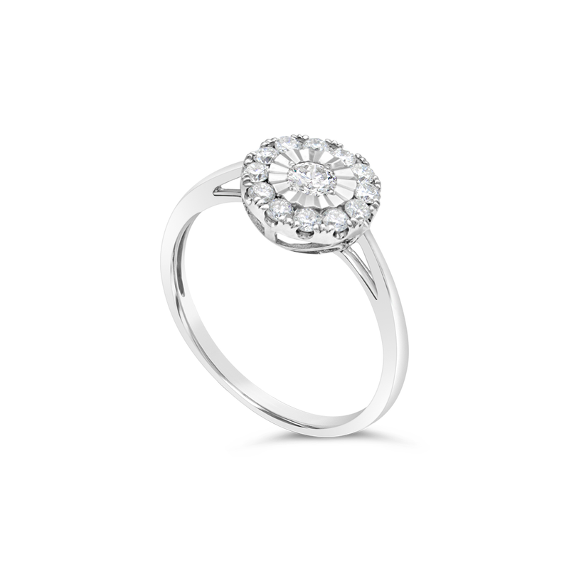 ROUNDED FLOWER SHAPE DIAMOND RING