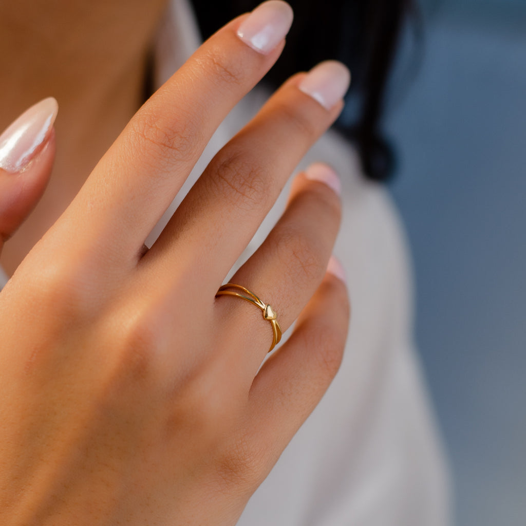X-SHAPED LITTLE HEART GOLD RING