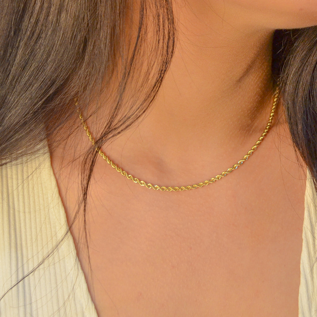 TWISTED ROPE GOLD CHAIN