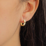 CONNECTED TRIANGELES HOOP GOLD EARRING