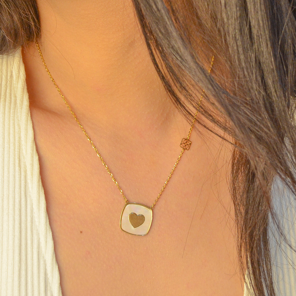 HEART ON SQUARED MOTHER OF PEARL GOLD NECKLACE