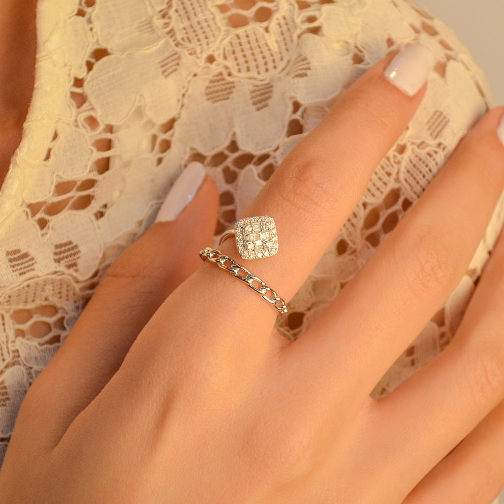 SQUARE SHAPED STONES WITH GOURMET BAND DIAMOND RING