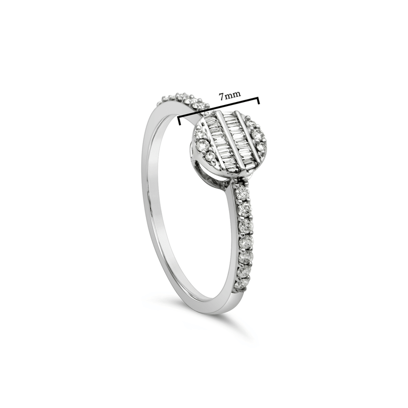 BAGUETTE STONED ROUND DIAMOND RING