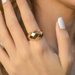 SHINNY HUGE ROUND CRACKED GOLD RING